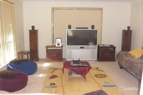 Property photo of 2 Williamina Court Narangba QLD 4504