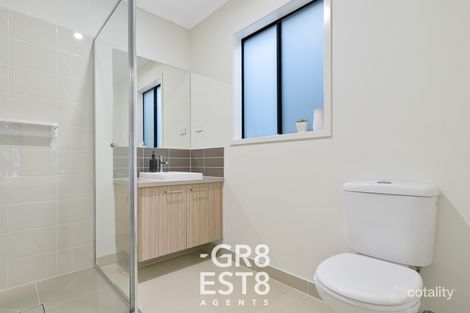 Property photo of 21 Pegasus Road Cranbourne West VIC 3977