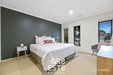 Property photo of 21 Pegasus Road Cranbourne West VIC 3977