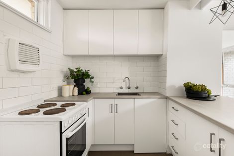 Property photo of 1/4 Edward Street Seddon VIC 3011