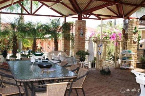 Property photo of 3 Harrier Close Huntingdale WA 6110