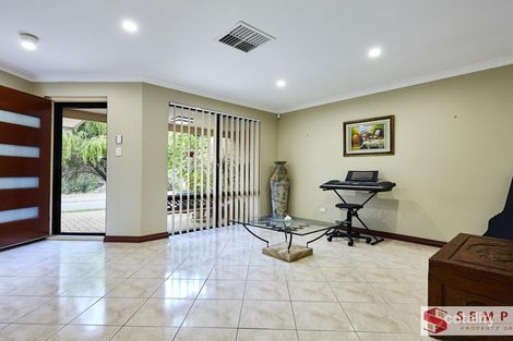 Property photo of 12 Kowara Dale Beeliar WA 6164