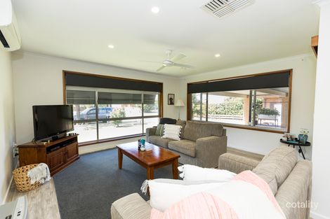 Property photo of 16 Mellor Grove Swan Hill VIC 3585