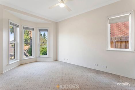 Property photo of 30 Magpie Close Lara VIC 3212