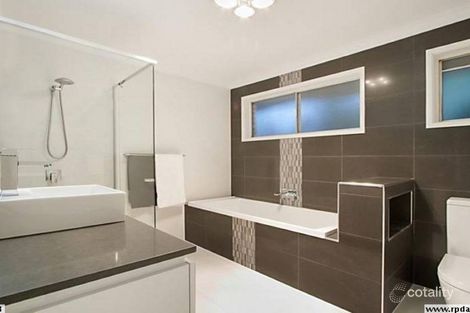 Property photo of 20 Woggle Street Jamboree Heights QLD 4074