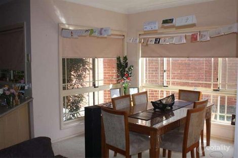 Property photo of 1/11 Yarran Court Wattle Grove NSW 2173