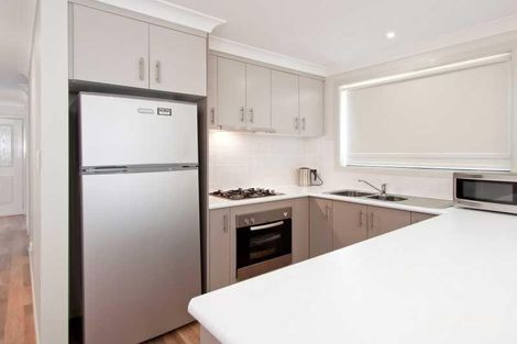 Property photo of 2/26 Dove Street Mount Austin NSW 2650