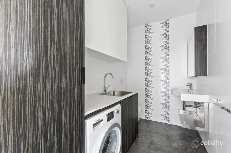 Property photo of 8/17 Halstead Place Geelong West VIC 3218