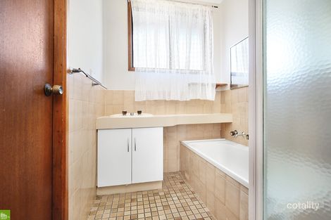 Property photo of 1/41 Illowra Crescent Primbee NSW 2502