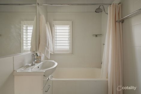 Property photo of 17 Mullens Street Hawthorne QLD 4171