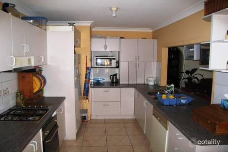 Property photo of 12 Finisterre Avenue Whalan NSW 2770