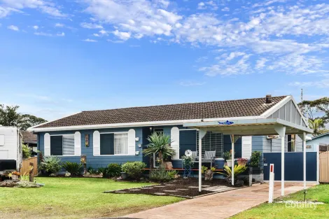Property photo of 30 Wagin Street Shoalhaven Heads NSW 2535