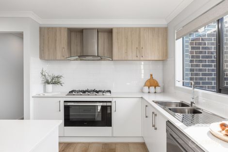 Property photo of 117 Burnbank Parade Clyde North VIC 3978