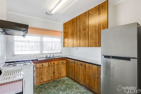 Property photo of 8 Apollo Crescent Dallas VIC 3047
