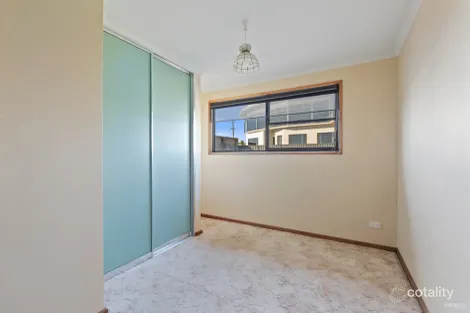 Property photo of 44 Sunbeam Crescent East Devonport TAS 7310