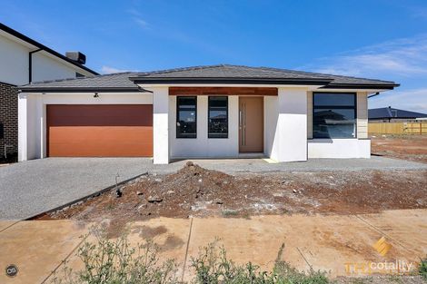 Property photo of 604 Hume Drive Fraser Rise VIC 3336