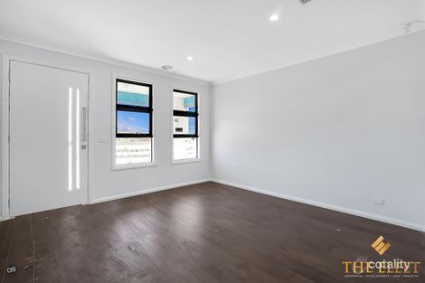 Property photo of 604 Hume Drive Fraser Rise VIC 3336