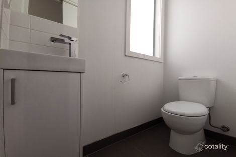 Property photo of 2/142-144 Thames Street Box Hill North VIC 3129