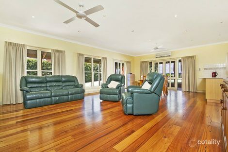 Property photo of 43 Watersprite Boulevard Sunbury VIC 3429