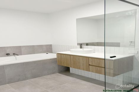 Property photo of 53/7 Lawrence Lyons Place Kenmore QLD 4069