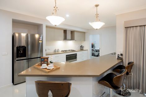 Property photo of 32 Barnett Avenue Carrum Downs VIC 3201