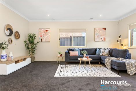 Property photo of 7 Escapade Boulevard Craigieburn VIC 3064
