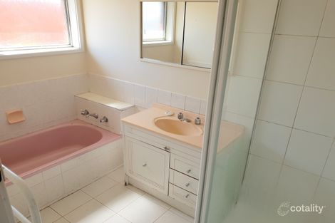 Property photo of 9 Chandor Court Notting Hill VIC 3168