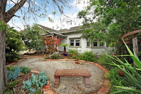 Property photo of 34 Newham Grove Ormond VIC 3204