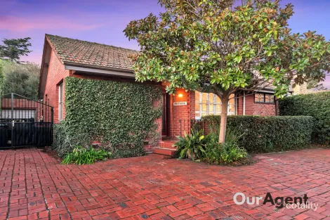 Property photo of 24 Fidge Court Jacana VIC 3047