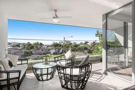 Property photo of 5/30 Yamboyna Street Manly QLD 4179