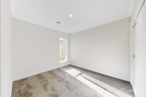 Property photo of 10 Samuel Road Weir Views VIC 3338