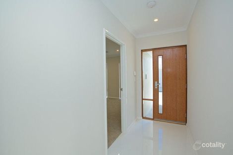Property photo of 1 Montana Crescent Dayton WA 6055
