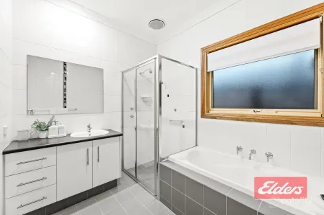 Property photo of 14 Selway Place Evanston Park SA 5116