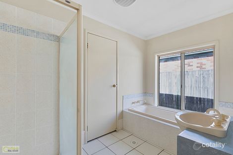 Property photo of 13 Fieldstone Close Bracken Ridge QLD 4017