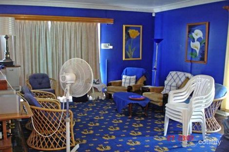 Property photo of 23 Spinaway Parade Falcon WA 6210