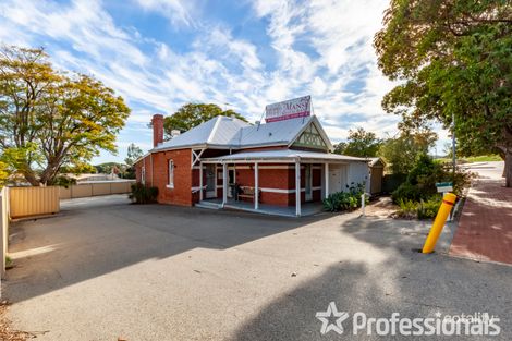 31 Church Ave, Armadale, WA 6112