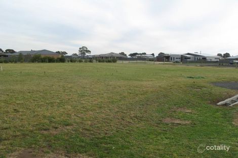 2 Finch Ct, Wurruk, VIC 3850