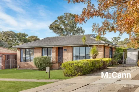 Property photo of 73 Sternberg Crescent Wanniassa ACT 2903