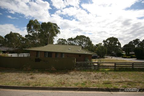 4 Pine Dr, Aberfoyle Park, SA 5159