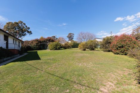 Property photo of 8 Weipa Place Fisher ACT 2611