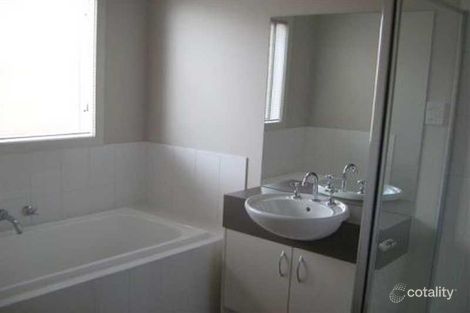 Property photo of 39 Harry Vallence Drive Maddingley VIC 3340