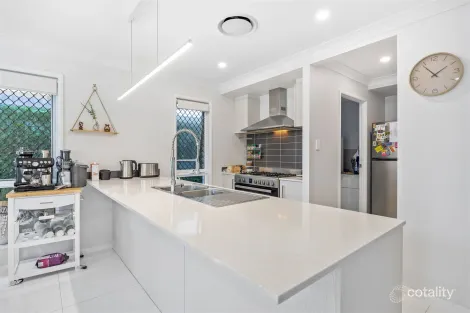 Property photo of 52 Fenwick Crescent Algester QLD 4115