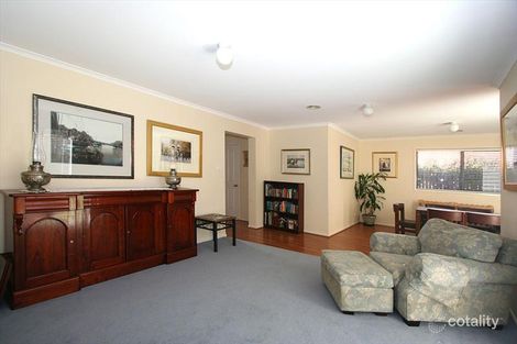 Property photo of 2/1 Bibb Place Greenway ACT 2900