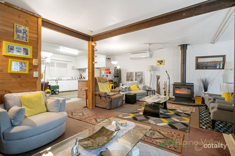 Property photo of 27 Simmonds Creek Road Tawonga South VIC 3698