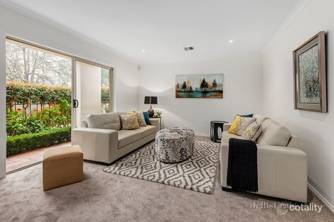 Property photo of 11 Gumleaf Lane Mitcham VIC 3132