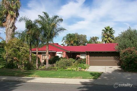 24 Illawarra Cres N, Ballajura, WA 6066