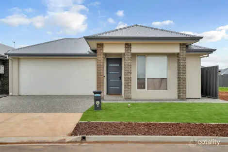 8 Pittosporum Ave, Andrews Farm, SA 5114