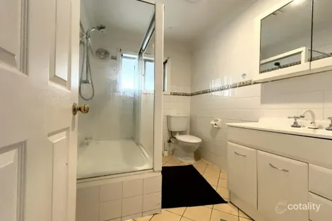 Property photo of 39 Waterside Crescent Carramar NSW 2163