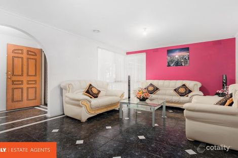 Property photo of 3 Pride Court Hampton Park VIC 3976