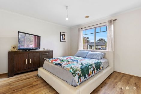 Property photo of 6 Larne Close Berwick VIC 3806